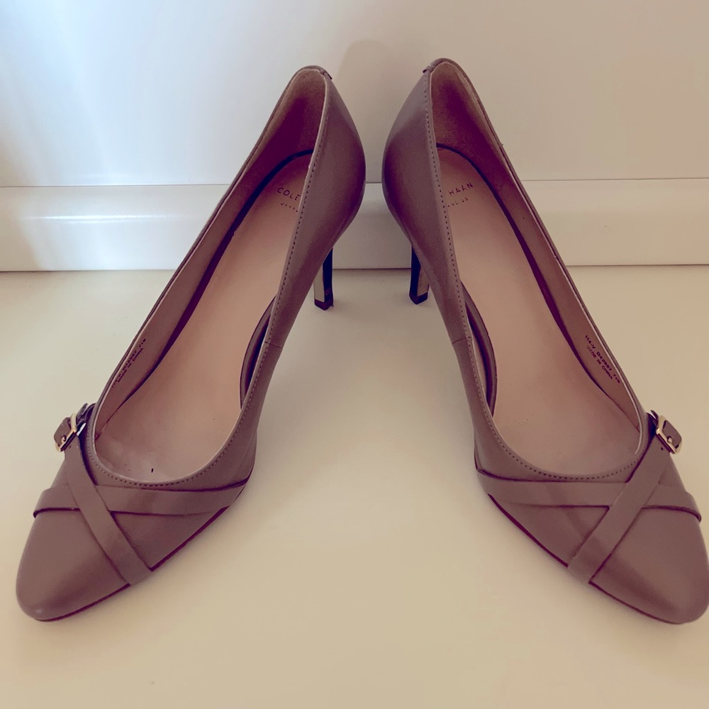 Cole Haan taupe leather pumps size 7.5 B